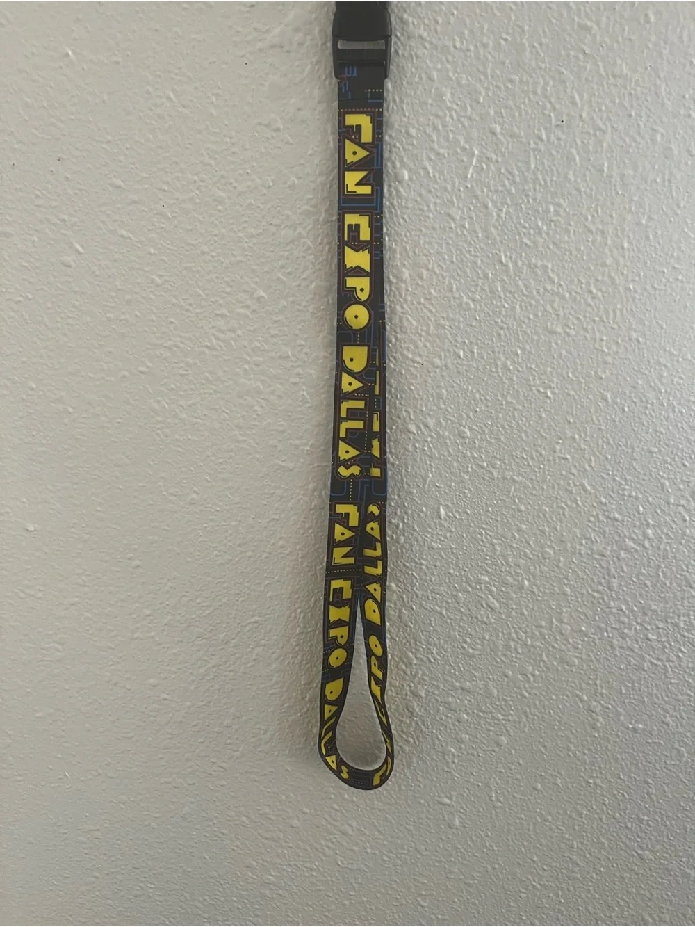 Fan Expo Dallas Pac-Man Yellow & Black Lanyard - Kids Accessories